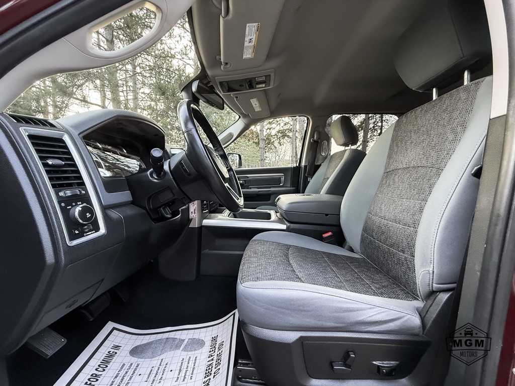 RAM 1500 SLT Crew Cab SWB 4WD 2018