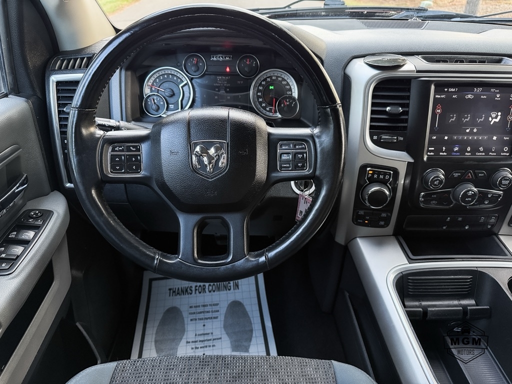 RAM 1500 SLT Crew Cab SWB 4WD 2018