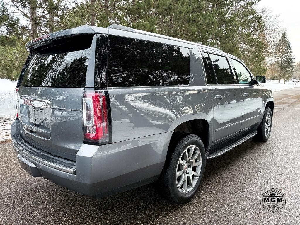 GMC Yukon XL Denali 4WD 2020