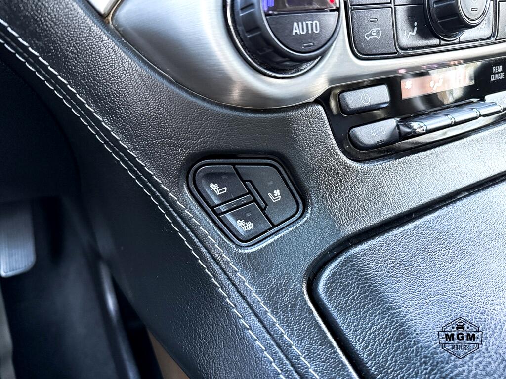 GMC Yukon XL Denali 4WD 2020