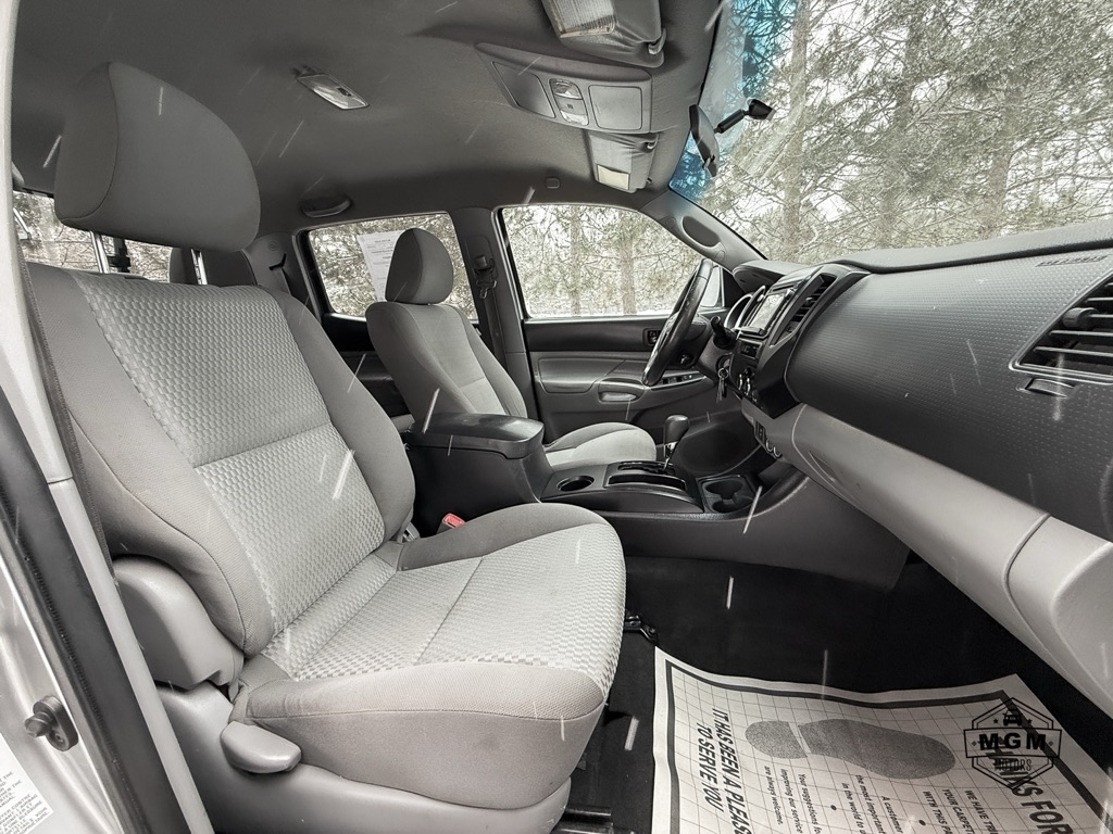 Toyota Tacoma PreRunner Double Cab I4 4AT 2WD 2014