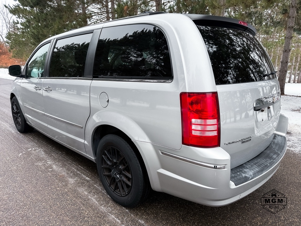 Chrysler Town & Country Limited 2008