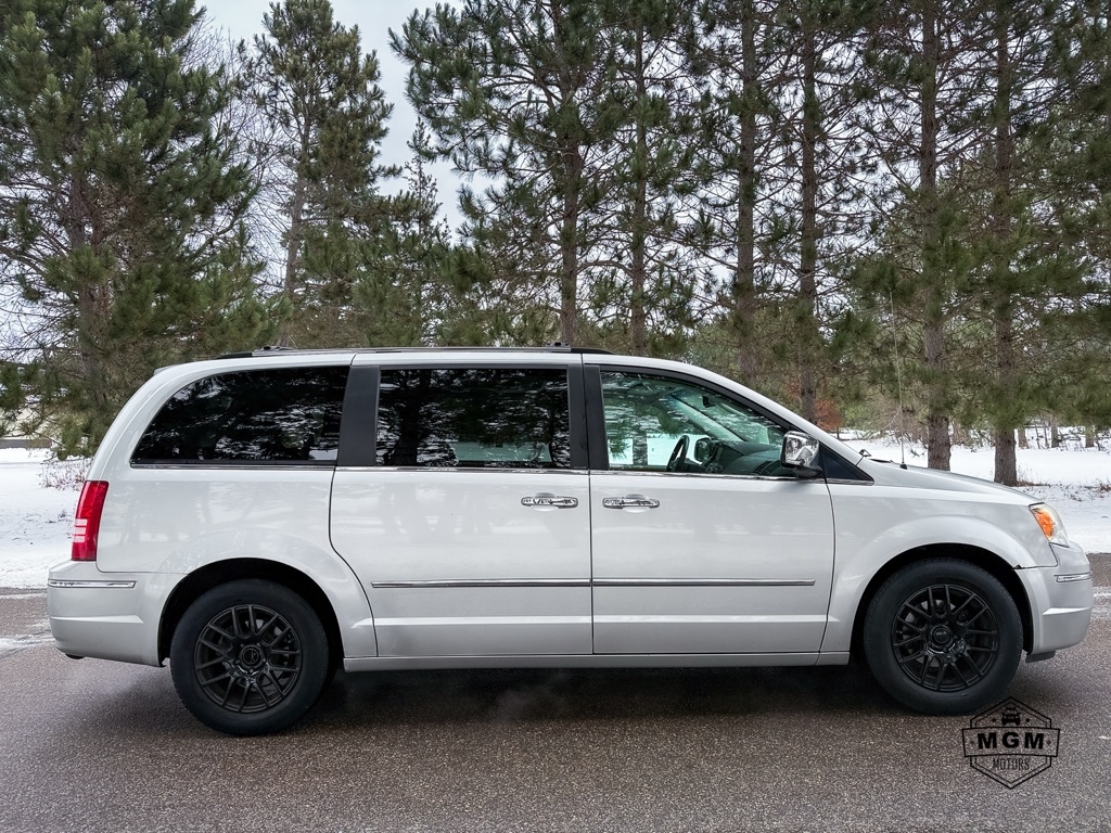 Chrysler Town & Country Limited 2008