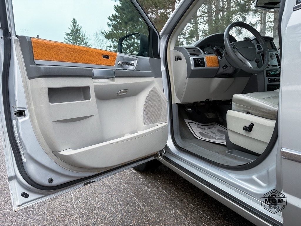 Chrysler Town & Country Limited 2008