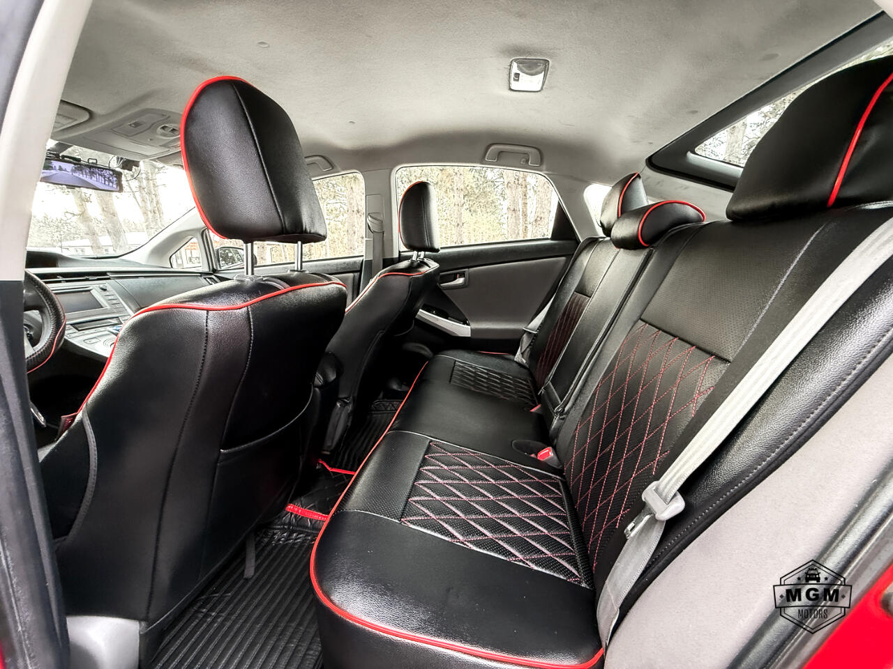 Toyota Prius Prius V 2012