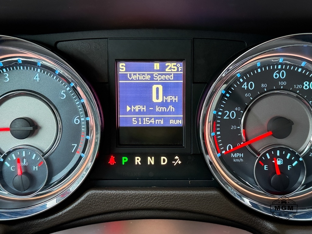 Chrysler Town & Country Touring-L 2013