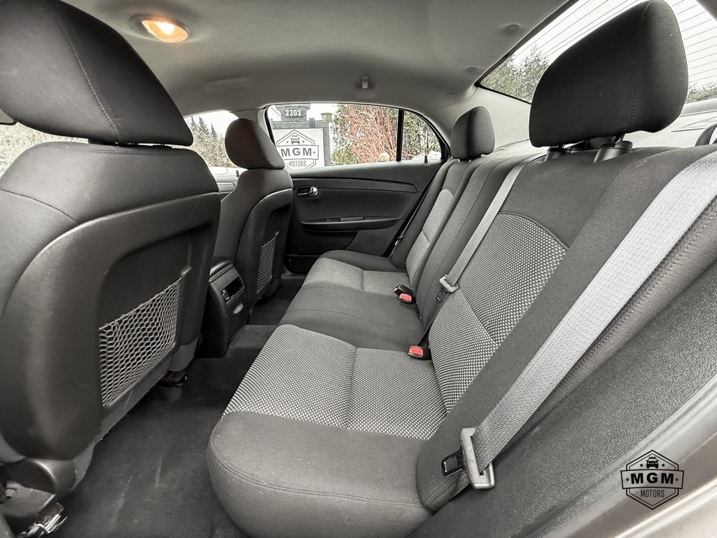 Chevrolet Malibu 1LT 2011