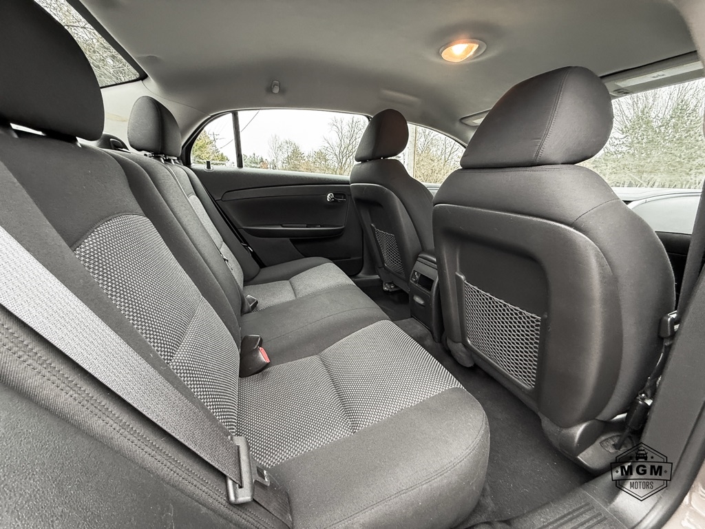 Chevrolet Malibu 1LT 2011