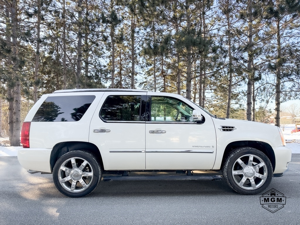 Cadillac Escalade AWD 4dr Luxury 2007