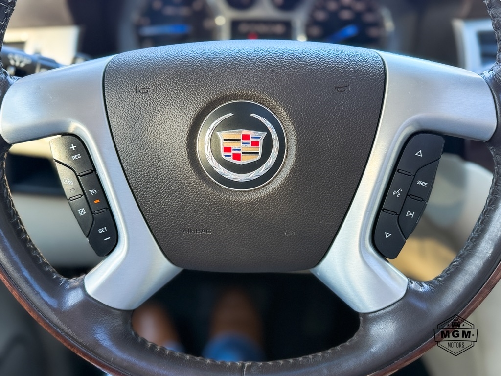 Cadillac Escalade AWD 4dr Luxury 2007
