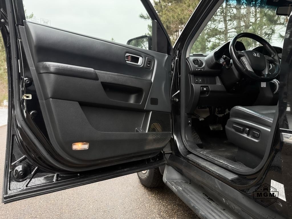 Honda Pilot Touring 4WD 5-Spd AT 2010