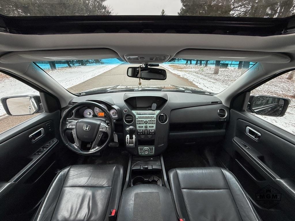 Honda Pilot Touring 4WD 5-Spd AT 2010