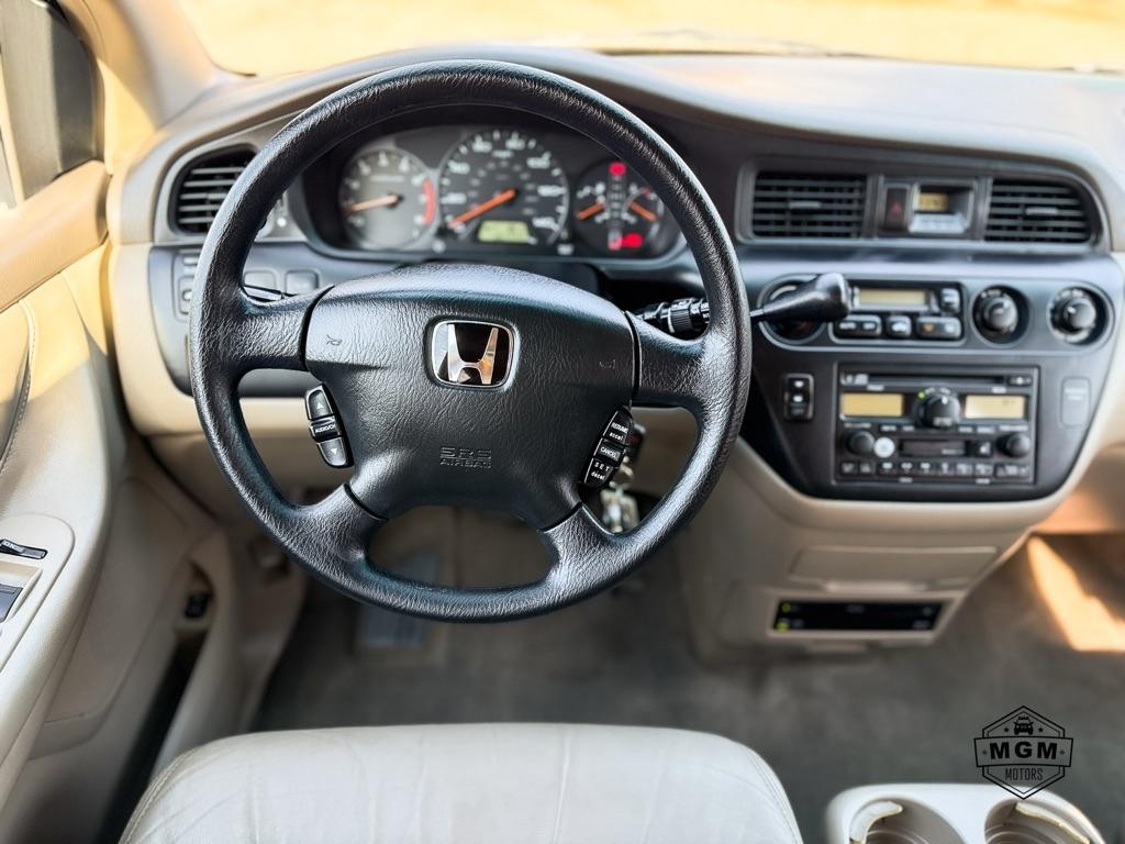 Honda Odyssey EX w/ Leather and DVD 2004