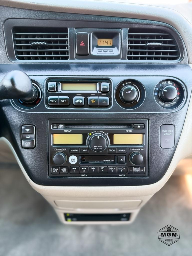 Honda Odyssey EX w/ Leather and DVD 2004