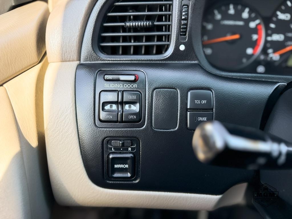 Honda Odyssey EX w/ Leather and DVD 2004