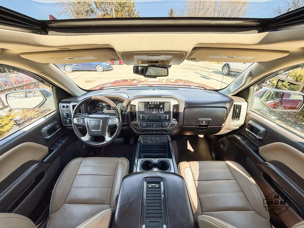 GMC Sierra 1500 Denali Crew Cab Long Box 4WD 2017