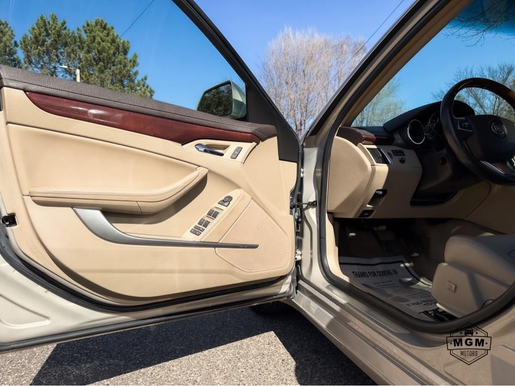 Cadillac CTS 3.6L SIDI AWD 2009