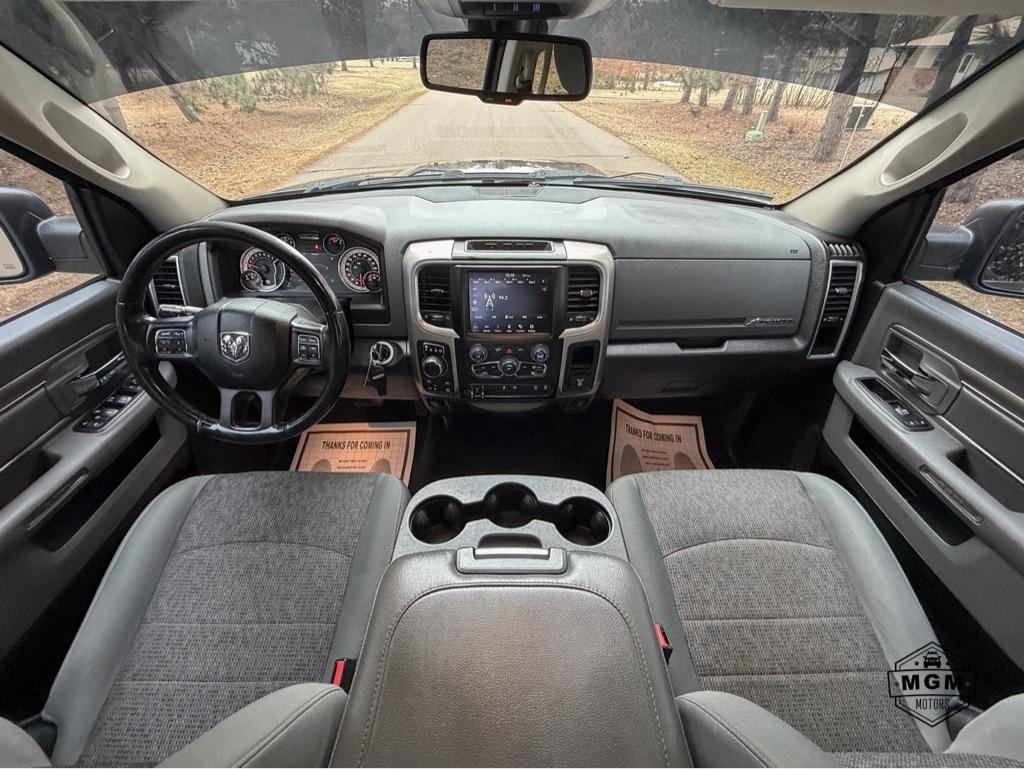 RAM 1500 SLT Crew Cab SWB 4WD 2018