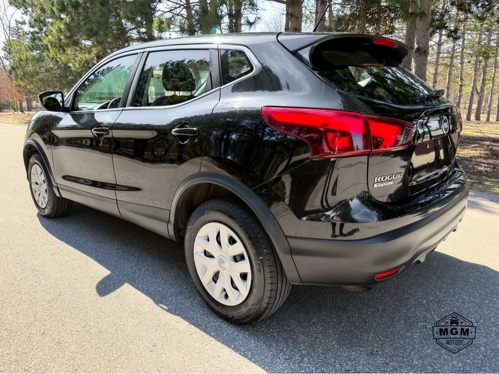Nissan Rogue Sport SV 2018