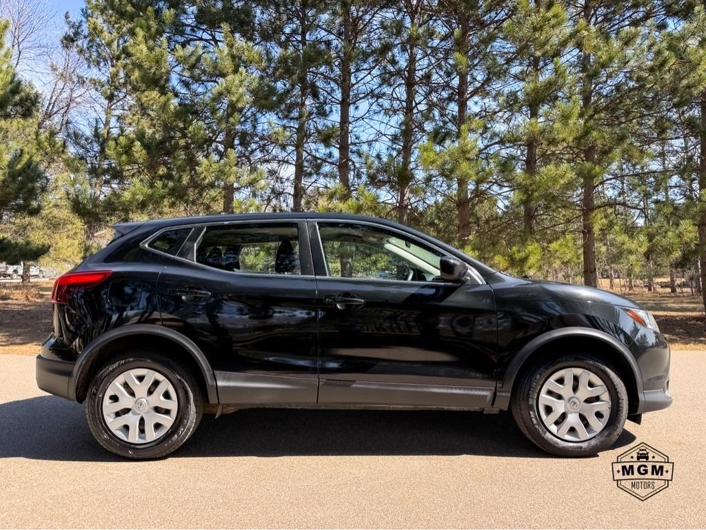 Nissan Rogue Sport SV 2018