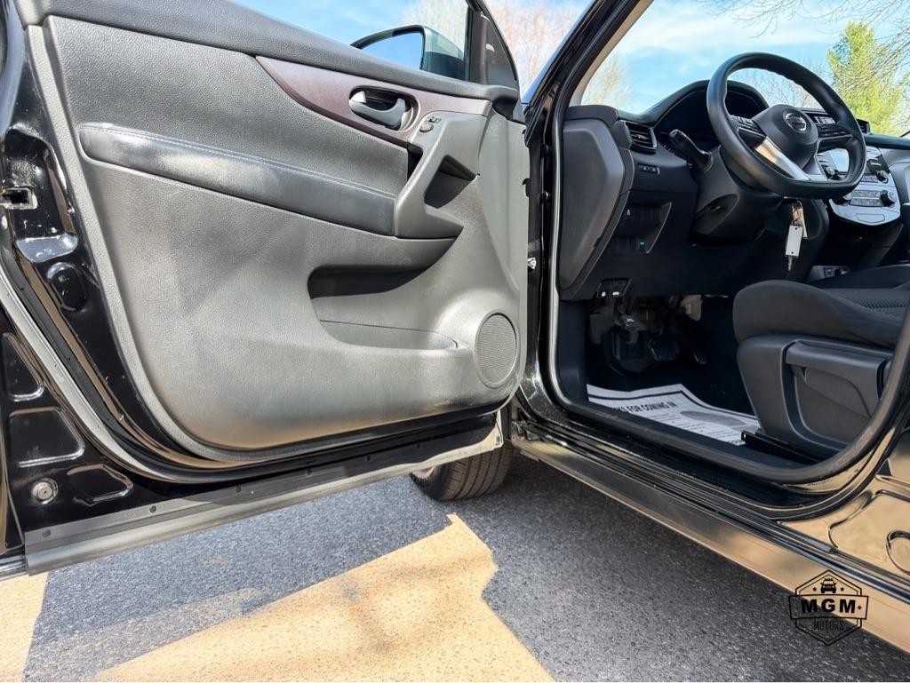 Nissan Rogue Sport SV 2018