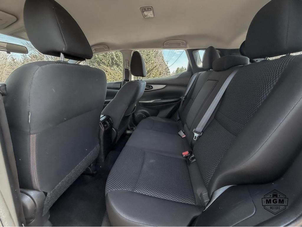 Nissan Rogue Sport SV 2018