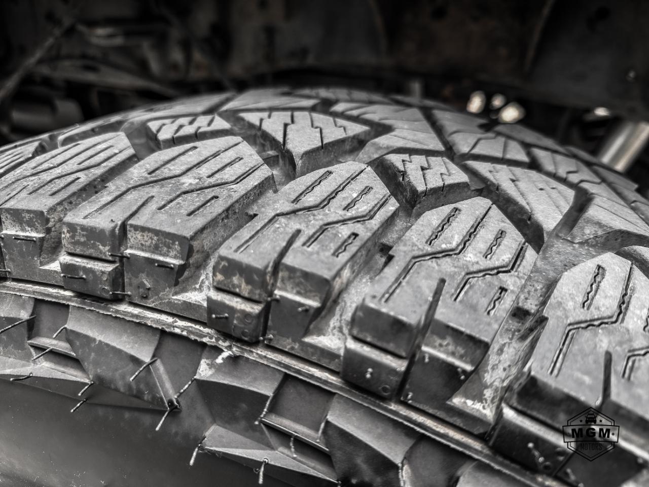 Ford F-250 SD Lariat Crew Cab 4WD 2012