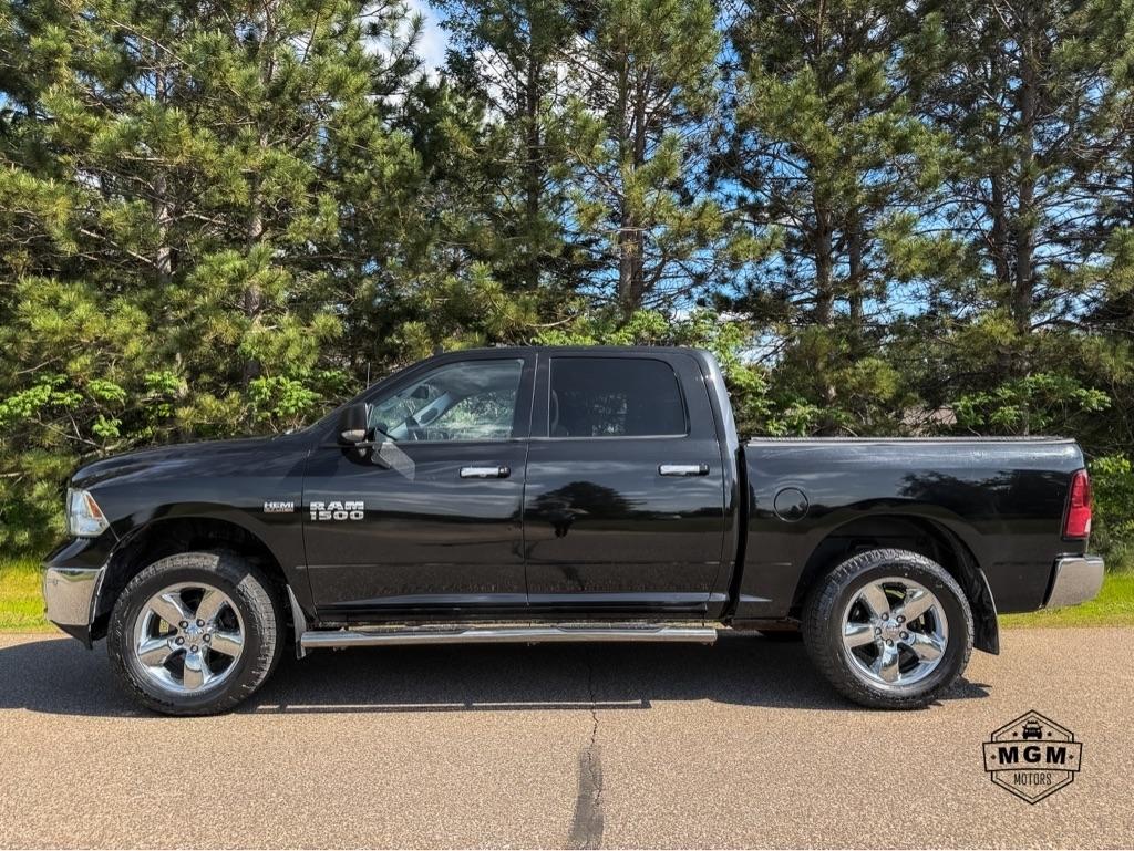 2016 RAM 1500 Big Horn 4x4 Crew Cab 5'7's photo