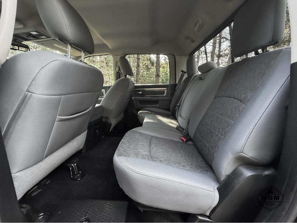 RAM 1500 Big Horn 4x4 Crew Cab 5'7" Box 2016