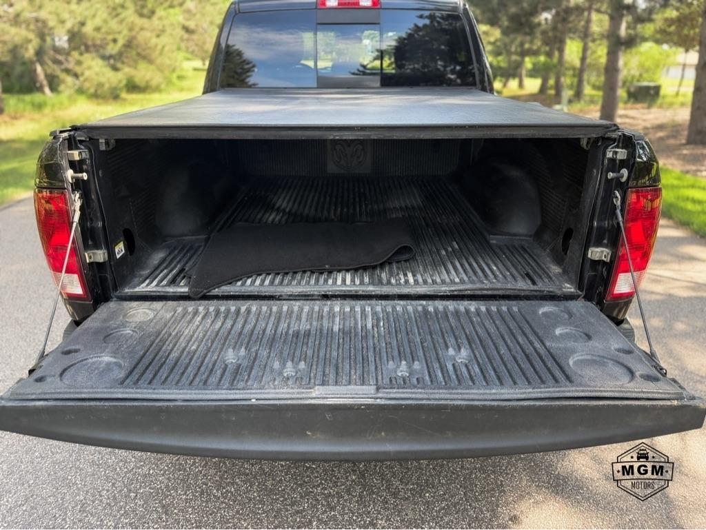 RAM 1500 Big Horn 4x4 Crew Cab 5'7" Box 2016
