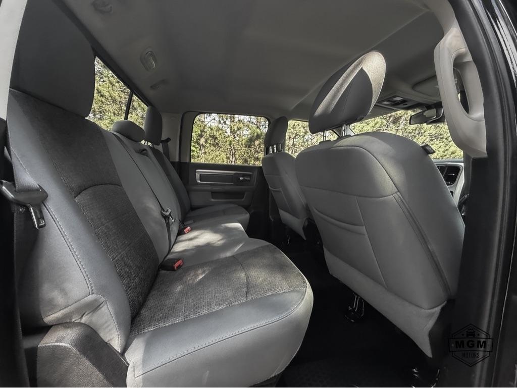 RAM 1500 Big Horn 4x4 Crew Cab 5'7" Box 2016