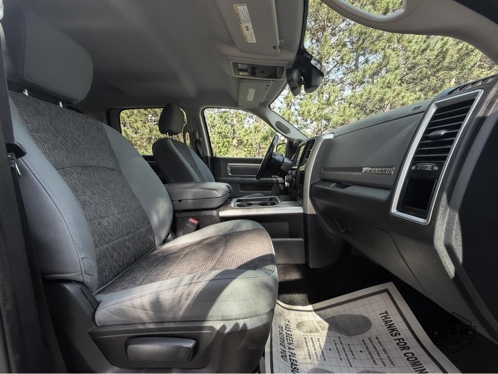 RAM 1500 Big Horn 4x4 Crew Cab 5'7" Box 2016