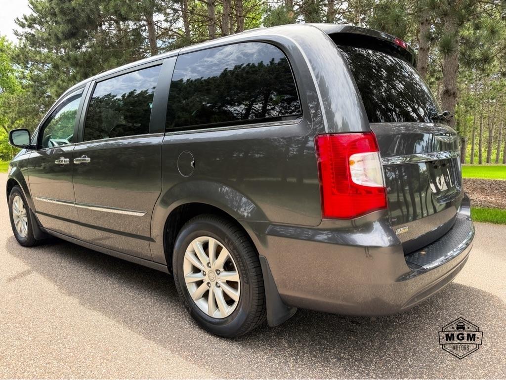 Chrysler Town & Country Limited Platinum 2016