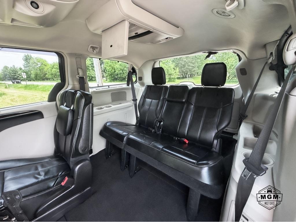 Chrysler Town & Country Limited Platinum 2016