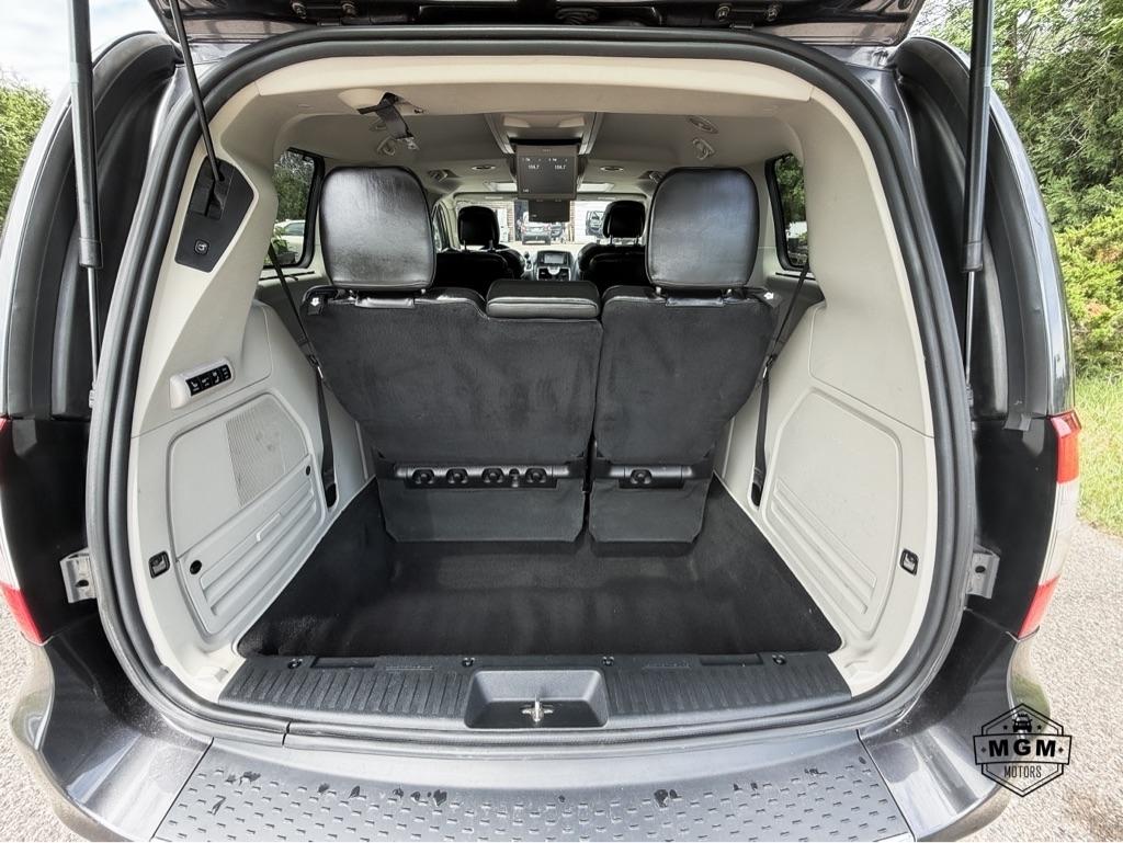 Chrysler Town & Country Limited Platinum 2016