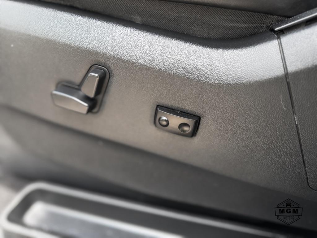 Chrysler Town & Country Limited Platinum 2016