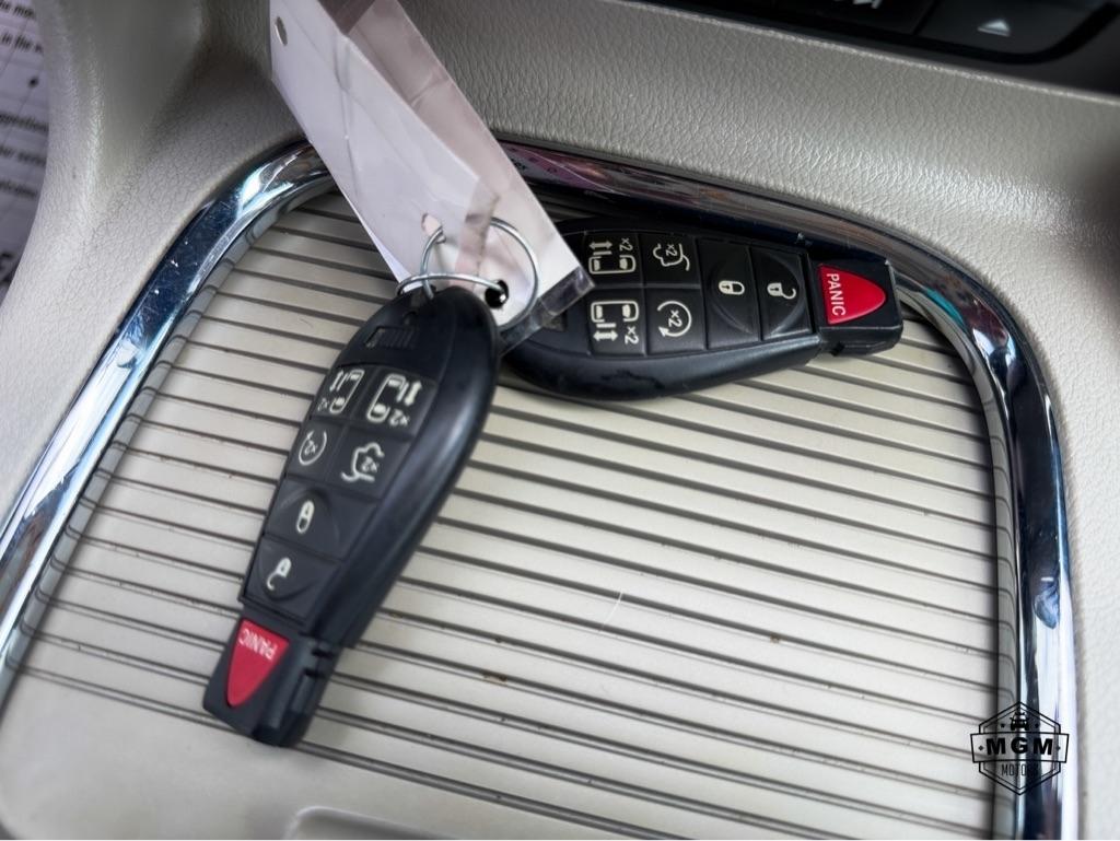 Chrysler Town & Country Limited Platinum 2016