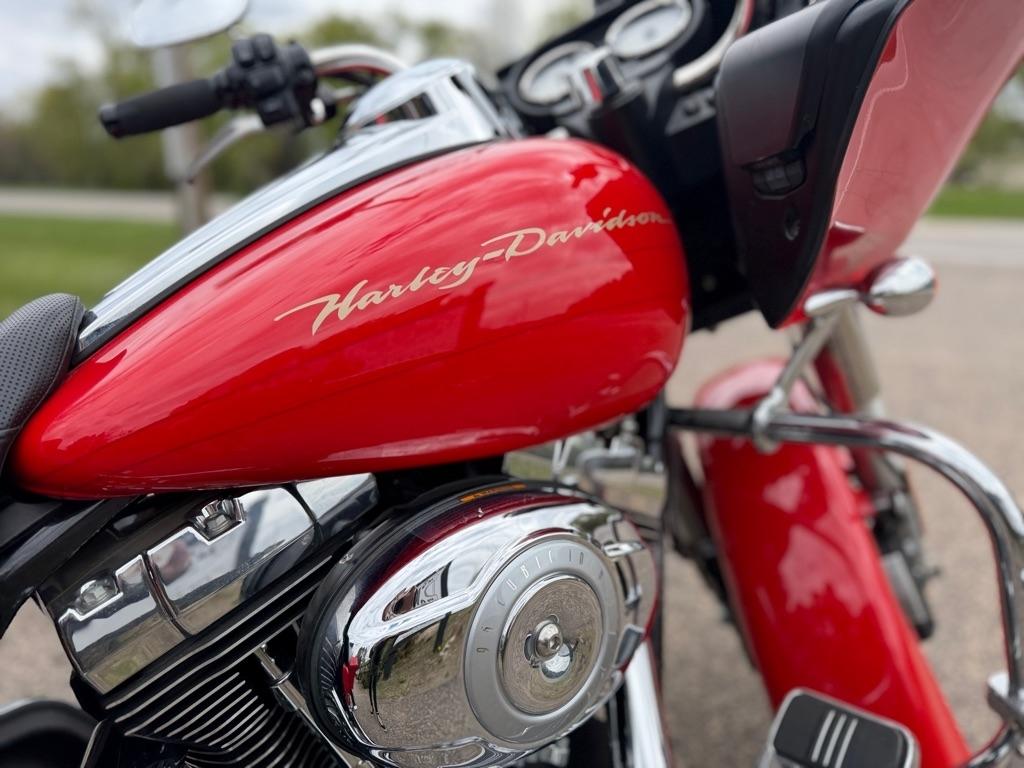 Harley-Davidson FLTRX  2010