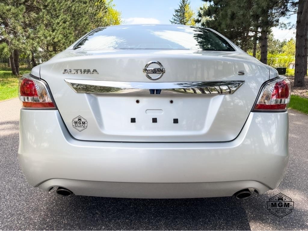 Nissan Altima 2.5 S 2015