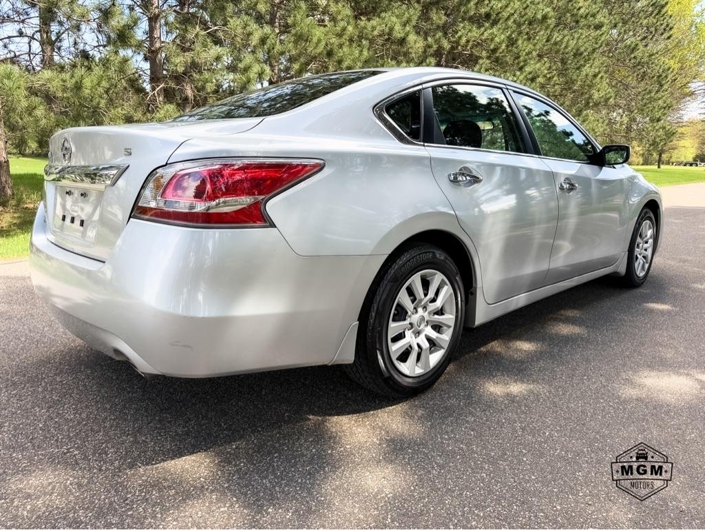 Nissan Altima 2.5 S 2015