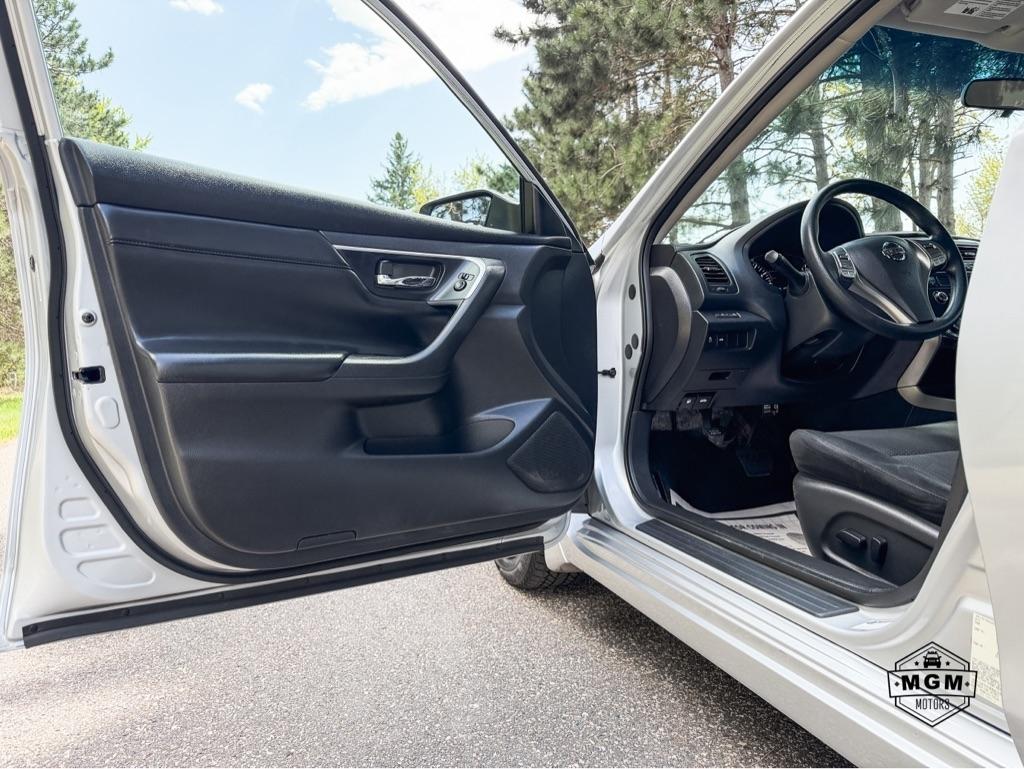 Nissan Altima 2.5 S 2015
