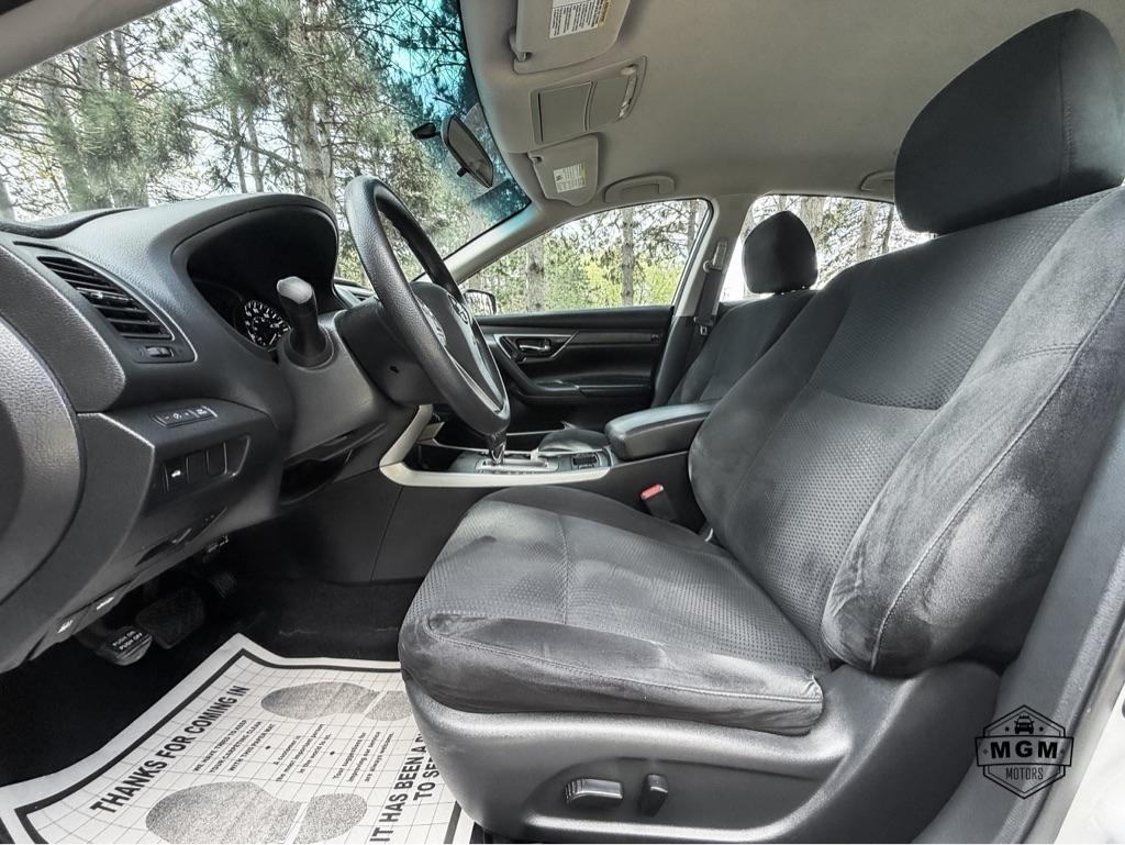 Nissan Altima 2.5 S 2015