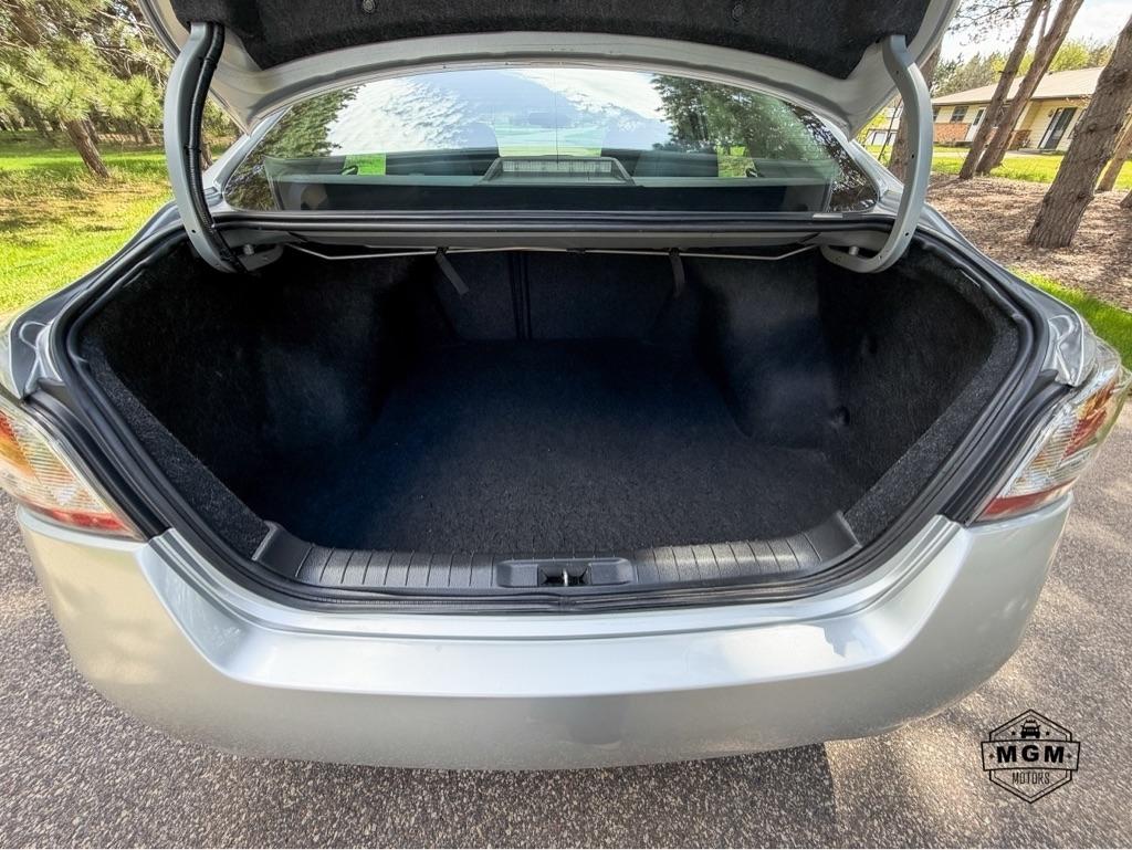Nissan Altima 2.5 S 2015