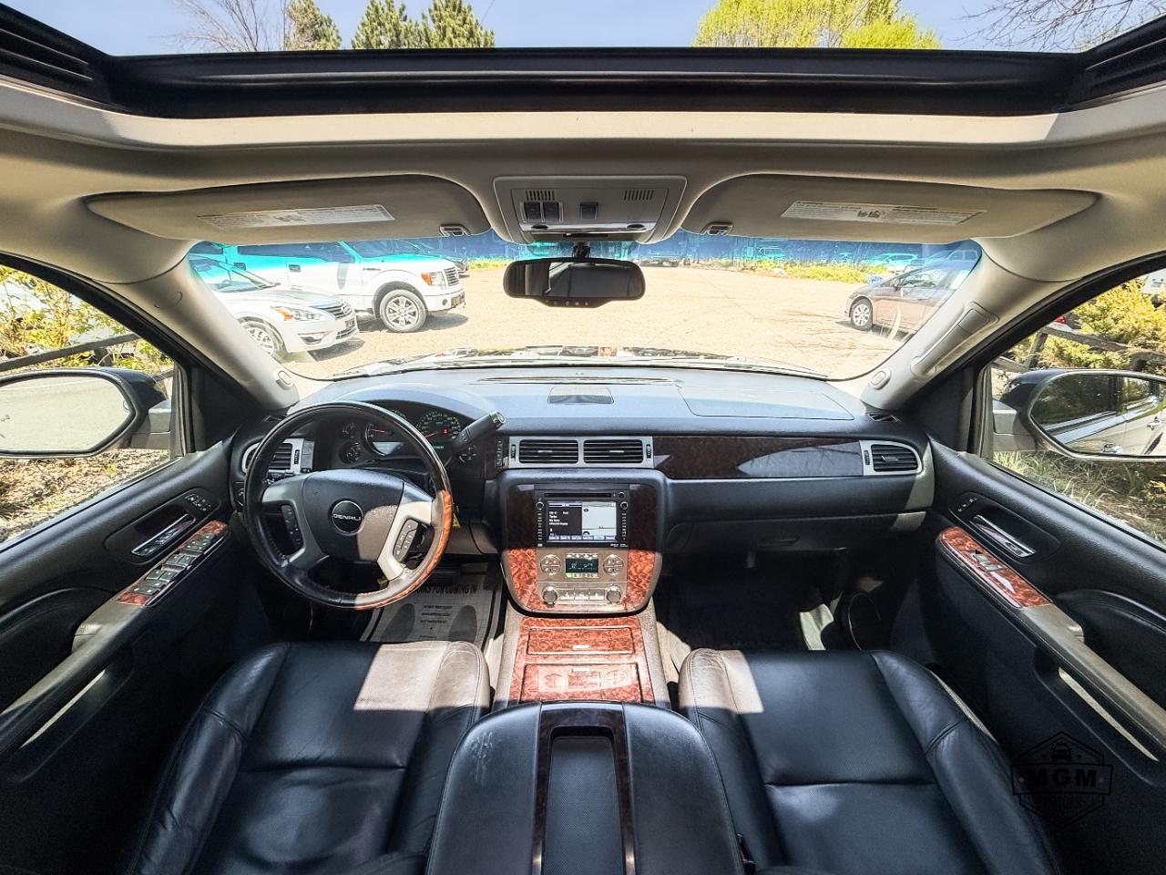 GMC Yukon Denali 4WD 2012