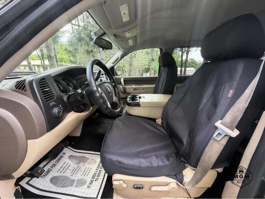 Chevrolet Silverado 1500 1LT Crew Cab 4WD 2012