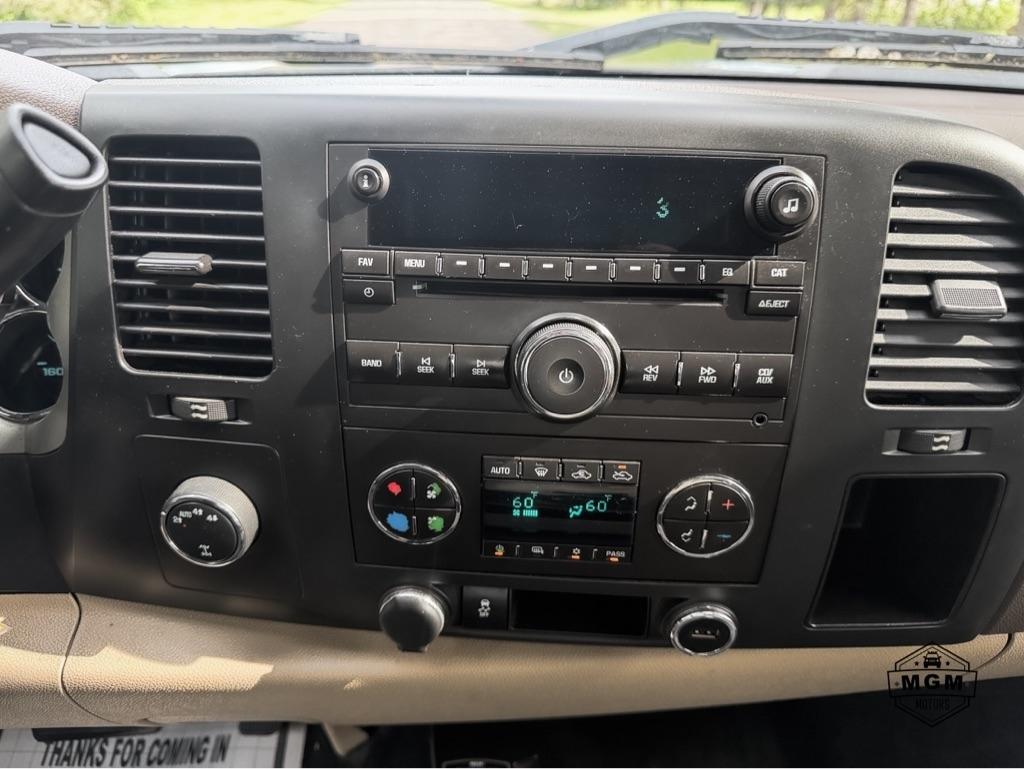 Chevrolet Silverado 1500 1LT Crew Cab 4WD 2012