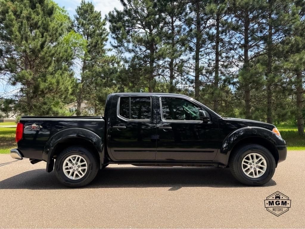 Nissan Frontier SL Crew Cab 5AT 4WD 2016