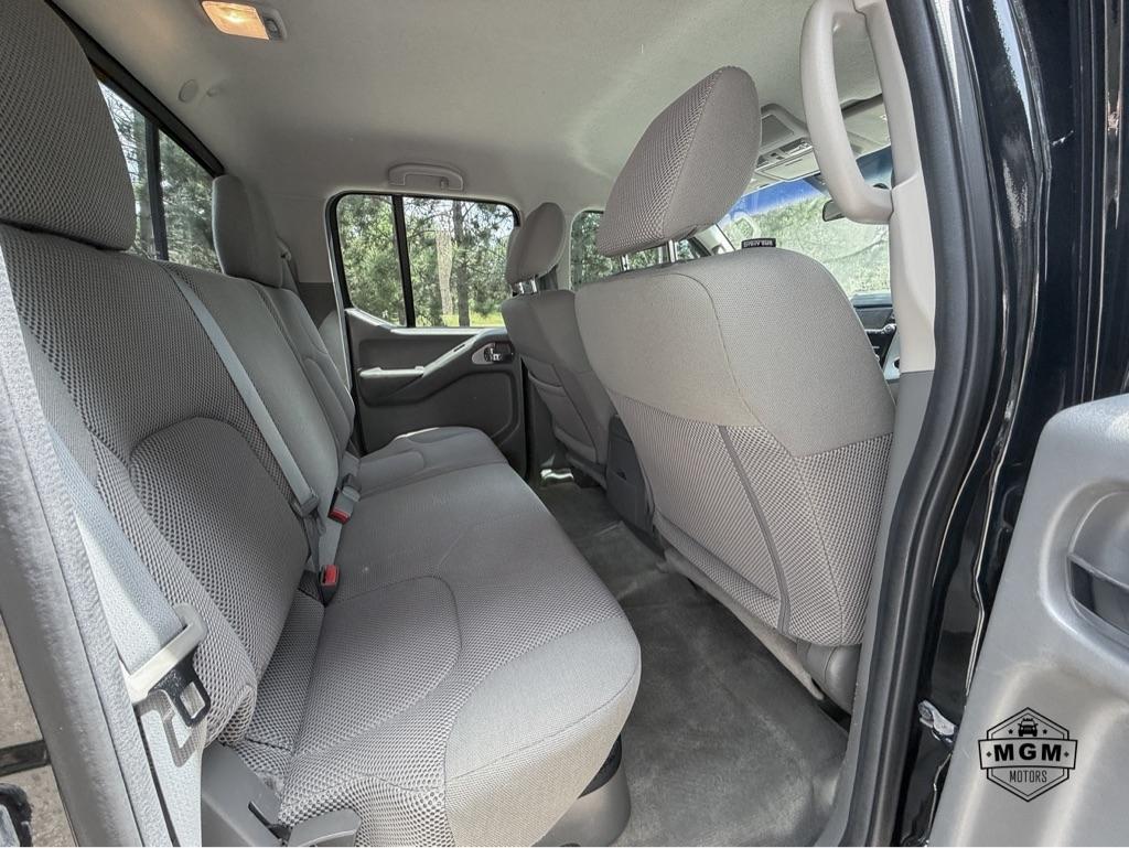 Nissan Frontier SL Crew Cab 5AT 4WD 2016