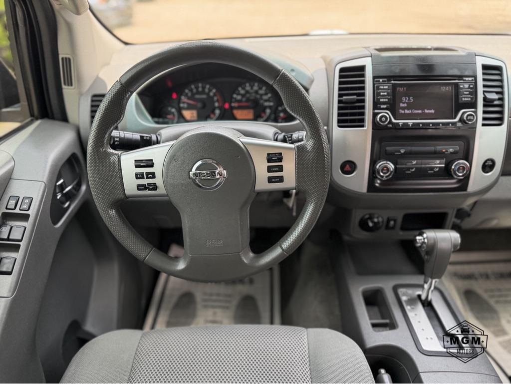 Nissan Frontier SL Crew Cab 5AT 4WD 2016