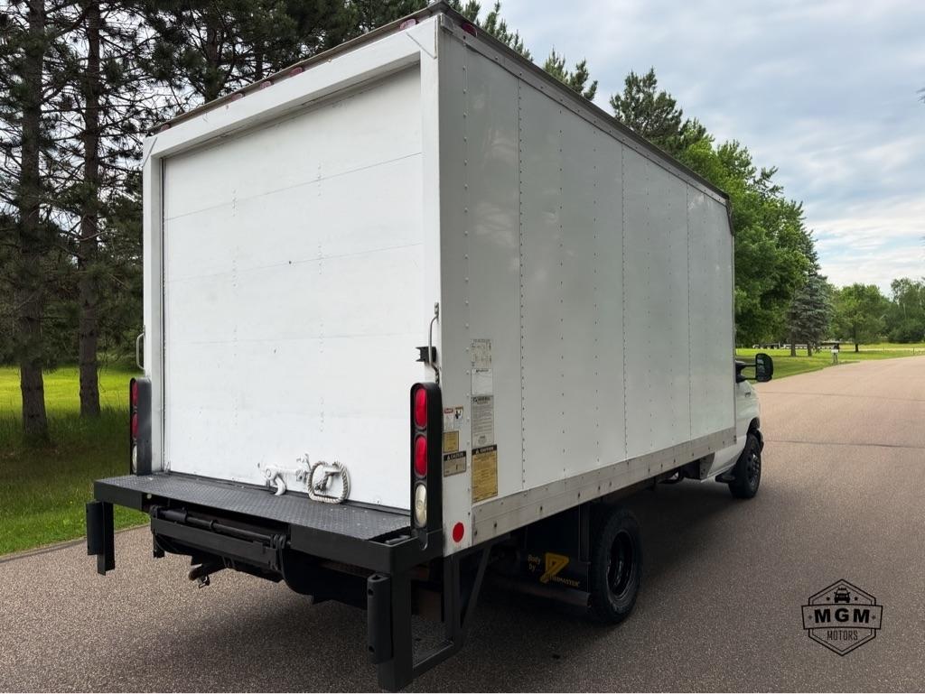 Ford Econoline E-350 Super Duty 2006